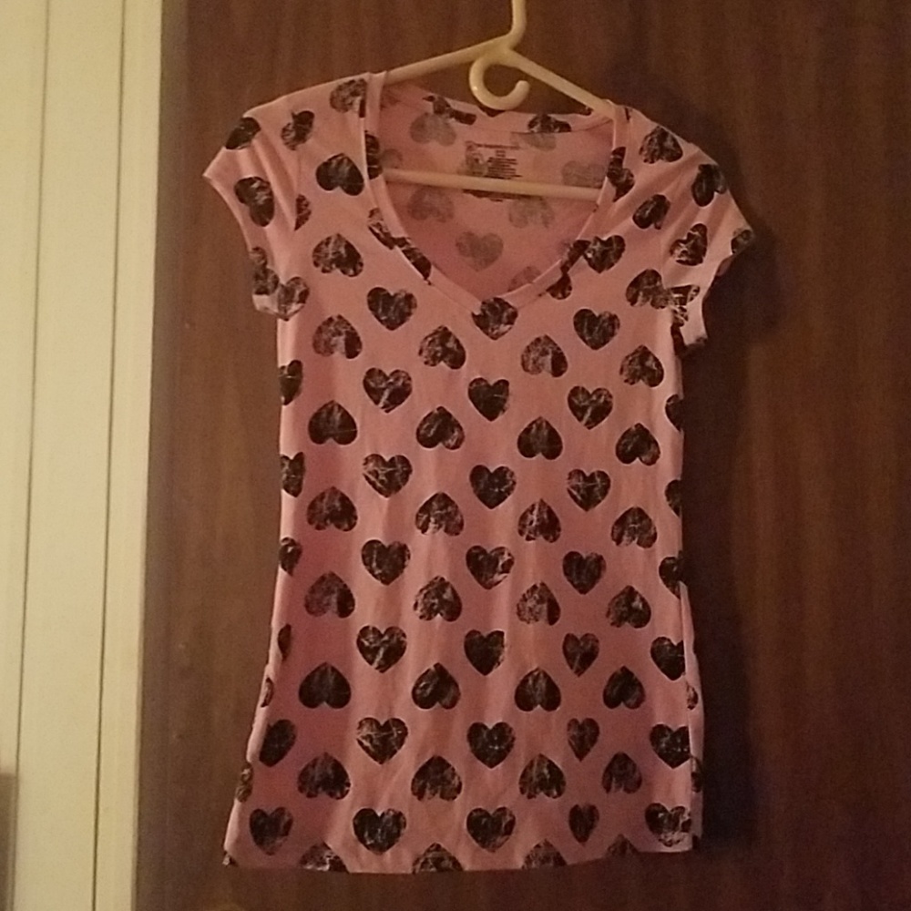Pink tee shirt